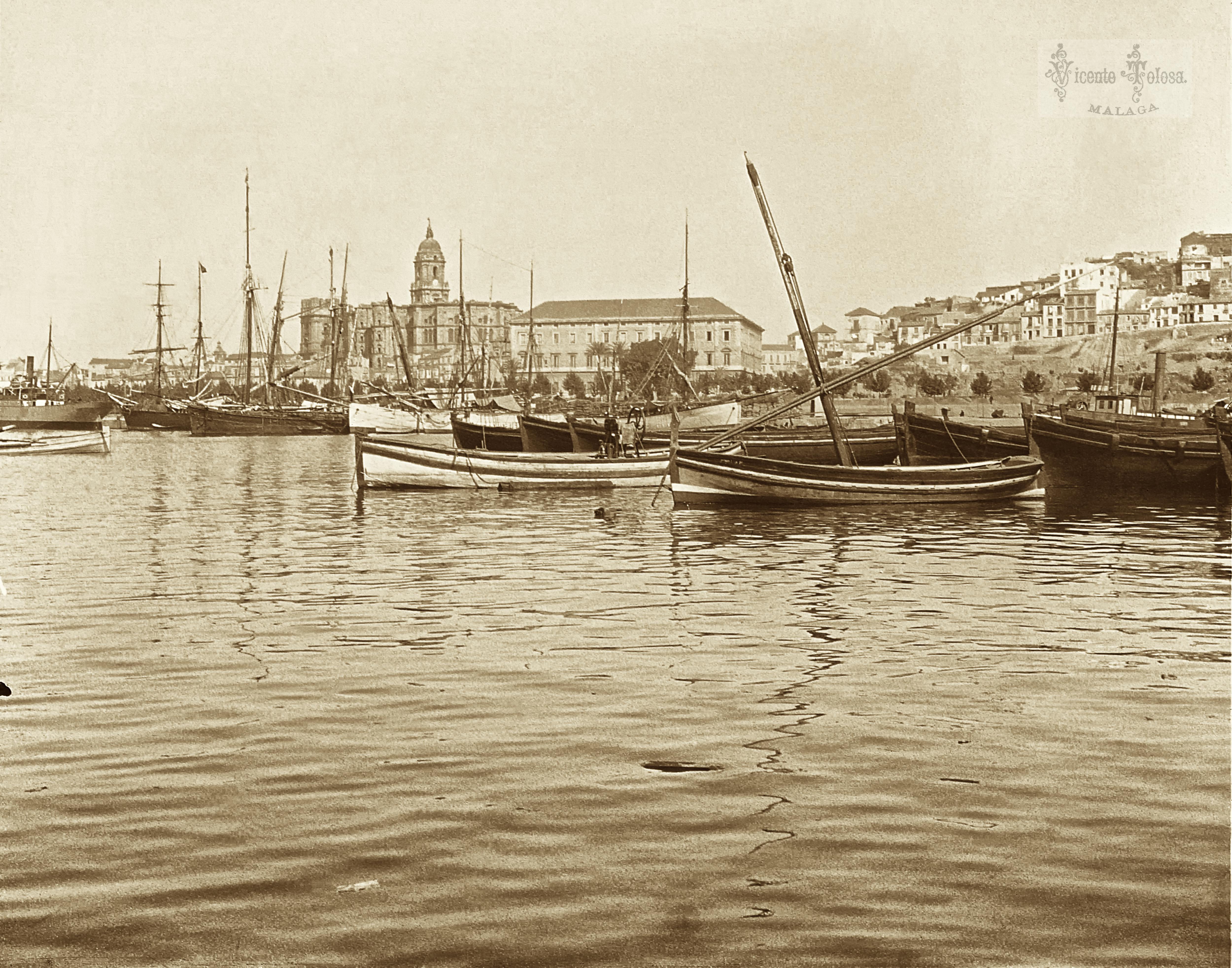 Málaga: El puerto y la Catedral desde la puerta de Vélez. 14-5-1905