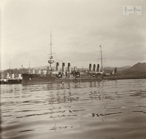 Malaga: Crucero frances "Jeanne d'Arc". 1906