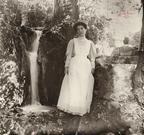 Lanjaron: En la gruta. 1906