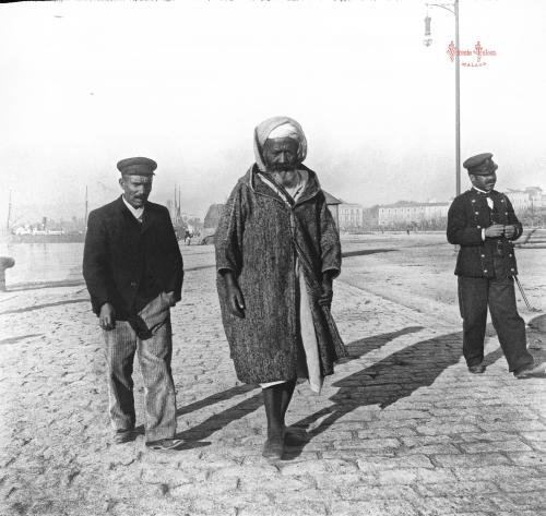 Malaga: Moro e interprete. 1906