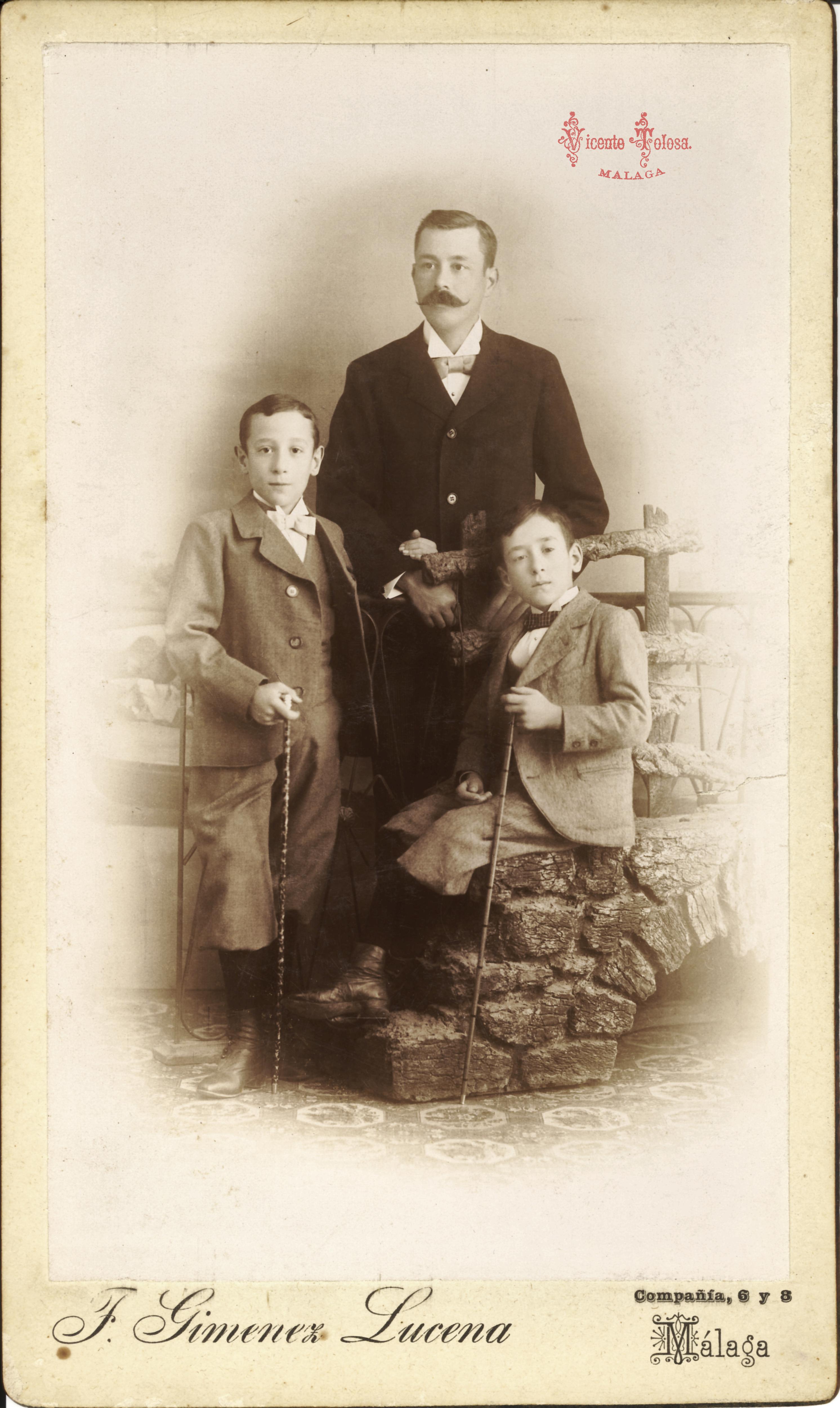 Vicente Tolosa, Antonio Sanchez Tolosa y Jose Sanchez Tolosa. 6-7-1901